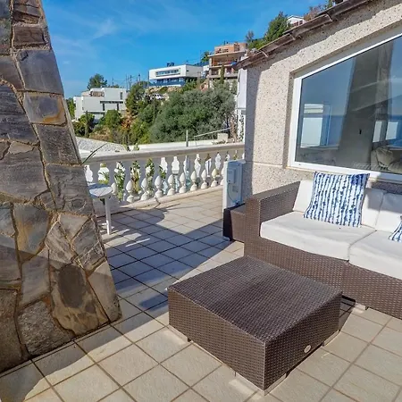 Malvasia & Lotus With Sea Views By Hello Homes