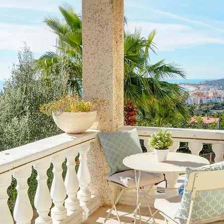 Malvasia & Lotus With Sea Views By Hello Homes *