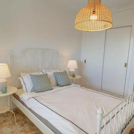 Malvasia & Lotus With Sea Views By Hello Homes Apartment *