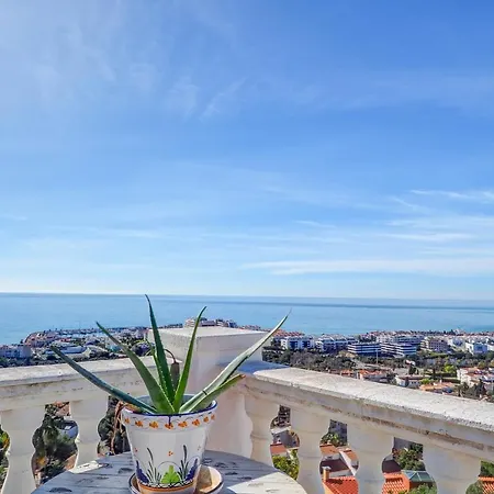 Apartment Malvasia & Lotus With Sea Views By Hello Homes