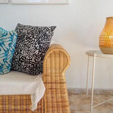 Malvasia & Lotus With Sea Views By Hello Homes