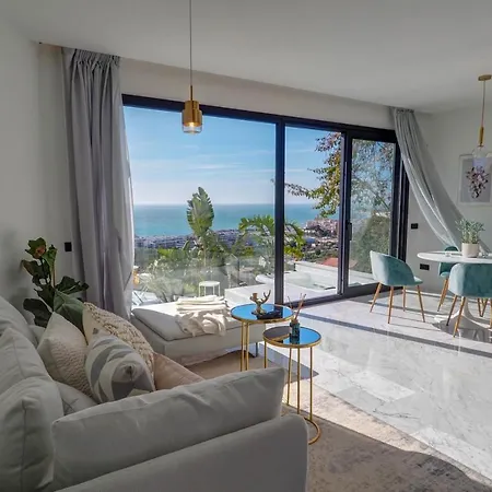 Malvasia & Lotus With Sea Views By Hello Homes *