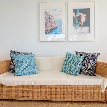 Malvasia & Lotus With Sea Views By Hello Homes *