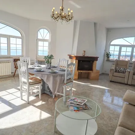 Malvasia & Lotus With Sea Views By Hello Homes Apartment
